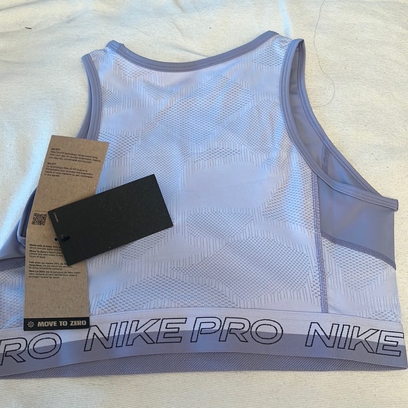 Bra - Picture 3 of 9